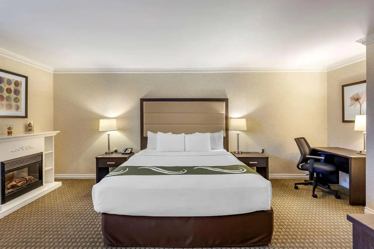 Quality Inn Airport West Mississauga 3*,  Canada