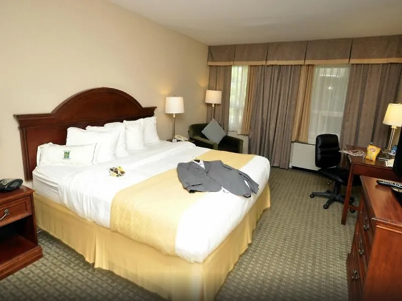 Quality Inn Airport West Mississauga